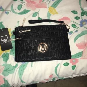 Mia K. Collection clutch/Whistlet